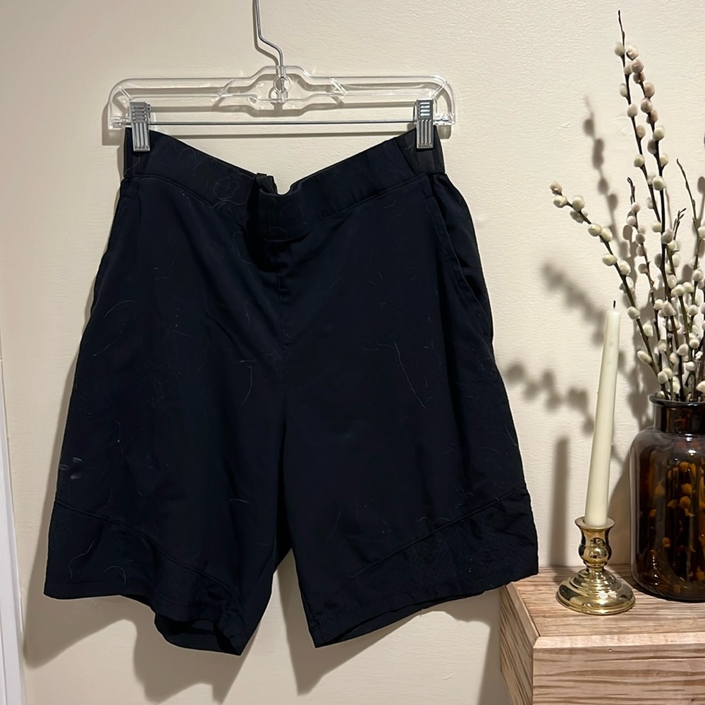 Men’s Underarmour shorts